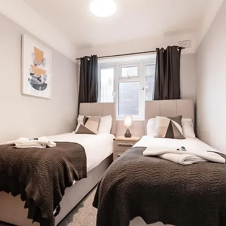 Best Price! Perfect Gunwharf Accommodation - 5 Single Beds Or Kingsize Free Parking Portsmouth Exterior foto
